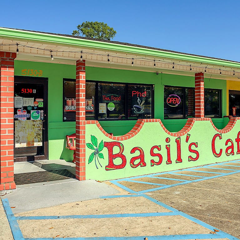 Welcome to Basil's Café